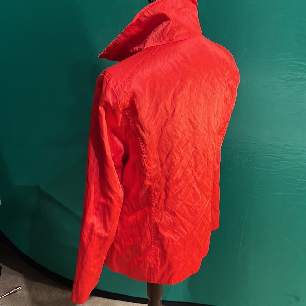 Orange light weight jacket - Picture 2 of 5
